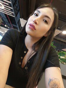 Luna_garcia8 Cam Model Profile | Stripchat