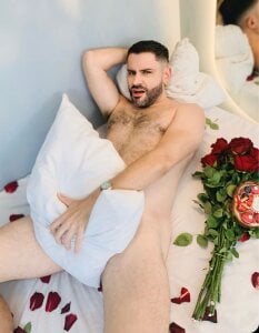 jonasbeardsValentine's Day 🧸♥🌹照片 9