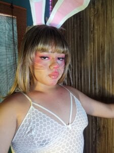 a hot bunny just for you de Tiffany_deluxe  2 Imagens