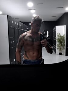 ChrisLauParejaReal Public Foto