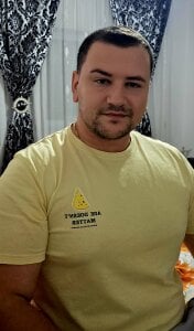 KarlosCarutox Public  3. fénykép