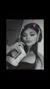 dayis_butera Gamer girl👾✨ Hình 5