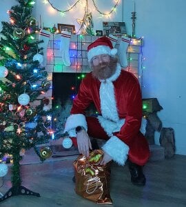 Gingerbeard40 kullanıcısının Merry Christmas and Happy New Year 2026 albümü -  5 fotoğraf