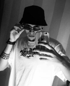 soy_and_andy Andy 🌙 Foto 2