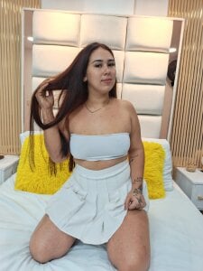 Sophia_Joness_ Public Gambar 4