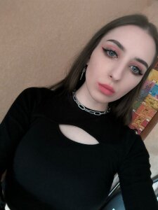 Alice_Bailey Public Pic