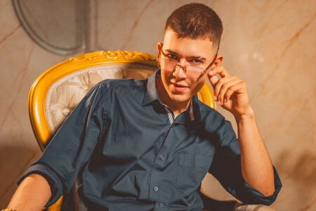 Aleck_Boy Public Pic 4