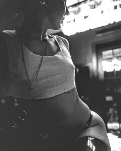 Abusada_Mente hotel paradise bby Pic