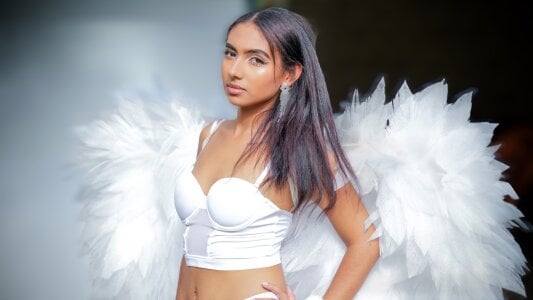 mia_vy beautiful photos of halloween angels🎃🤍🫦 Pic 2