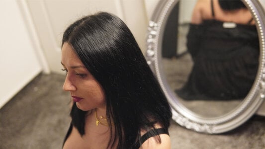 EveHart Erika's PLACE 💕 Pic 2