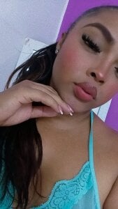 naughty_bigass_18 Public Pic 4