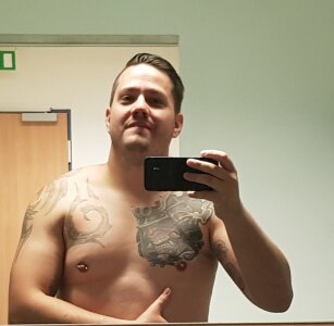 skrottum Public Pic 2