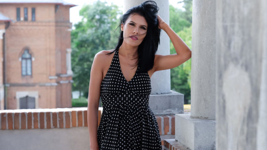 EmmaAtkins Sunny afternoon Pic 4