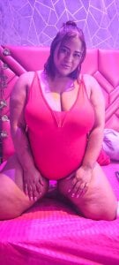 CynthiaGale Sexy in red 💋❤👄 Pic