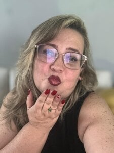 CurvyRosse_ Public Pic 5