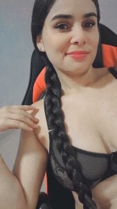 RoastedJailbird HELLO GUYS WELCOME TO ME ROOM Pic