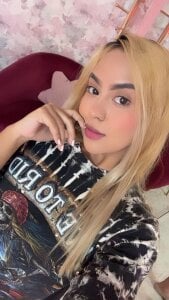 Little_Angelica18 Public Pic 4