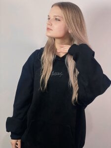 BrennaTout Public Pic 4