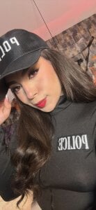 IsabellaAnngel There is no crime sweeter than getting lost in my gaze 👮🏼‍♀️🎃 Pic 3