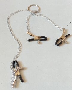 Caprron Play with my anus Pic 9