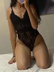 Velvetrosee_Rosee🥀 Bild 3