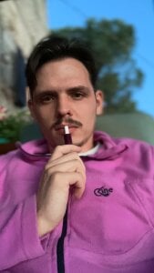 Dicken09 Public Pic 3