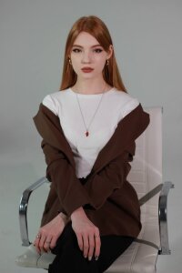 ElletteHakey Public Pic