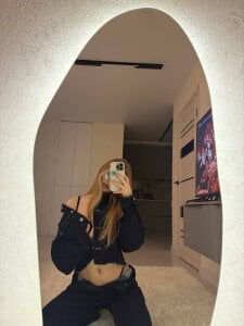 DebraSchneider Have you ever had sex in front of a mirror? Foto 7