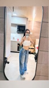 AngelinaThompson Public Billede