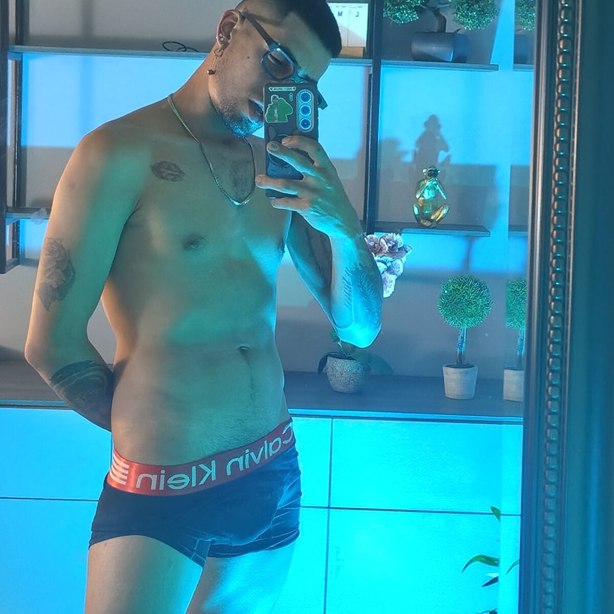 DrakeNeumann Gambar Trending 8781