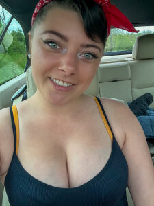 Lucycherryoff ✨ Pic 9