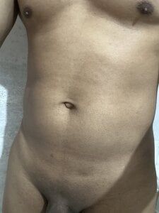 Vineeth3906 Public Immagine 