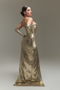 MorganHicks More than beauty, I am desire. Pic 4