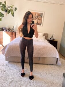 Goddess_Rachel Public Pic 3