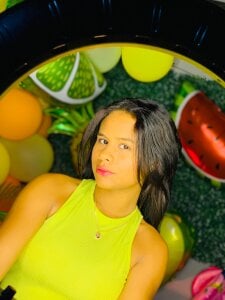Thalia_skizy Delicious summer days 🍉🍒 Pic 3