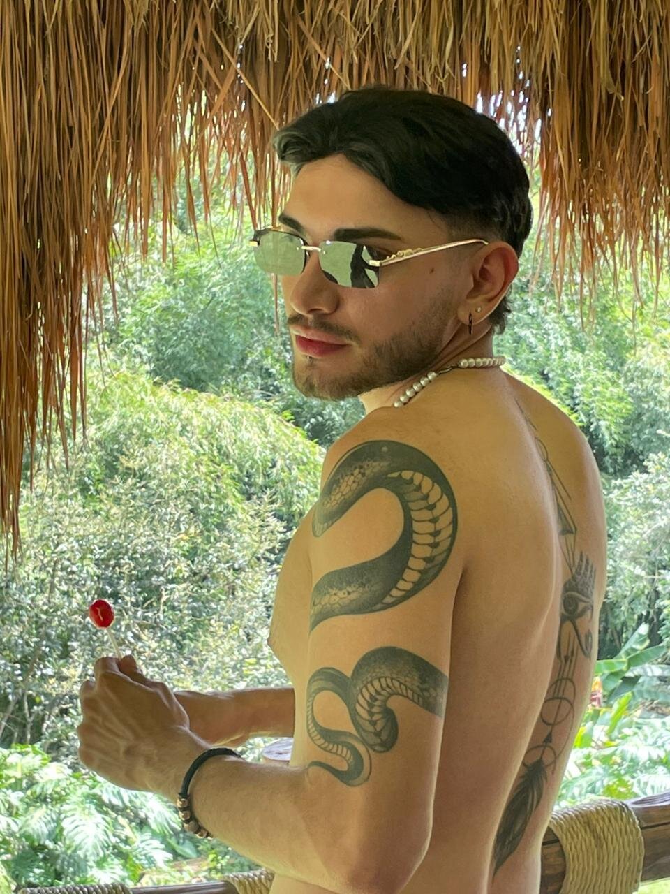 AxelScott Trending Plaatje 2360