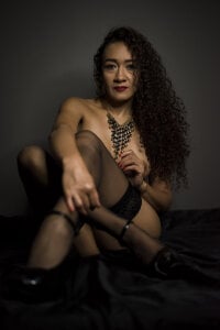 PrettyCurls_ Public Pic