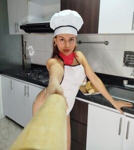 HannaPretthy 👩‍🍳I want to cook your cock😈 Immagine  2