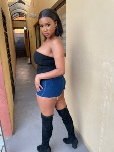 SexyTee23xx Public Pic 2