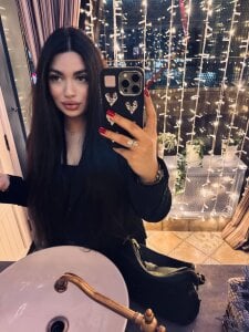 EstherrPeterson Public Foto 4