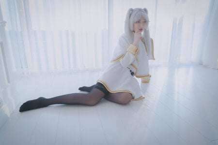 koshkasenpai Frieren part 1 FREE Pic 3