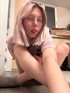 MidnightLily_ hello Fotka 3