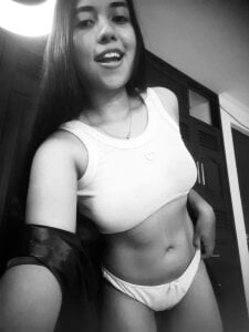 aly_nicols Sweet temptation😋😍 Pic 5