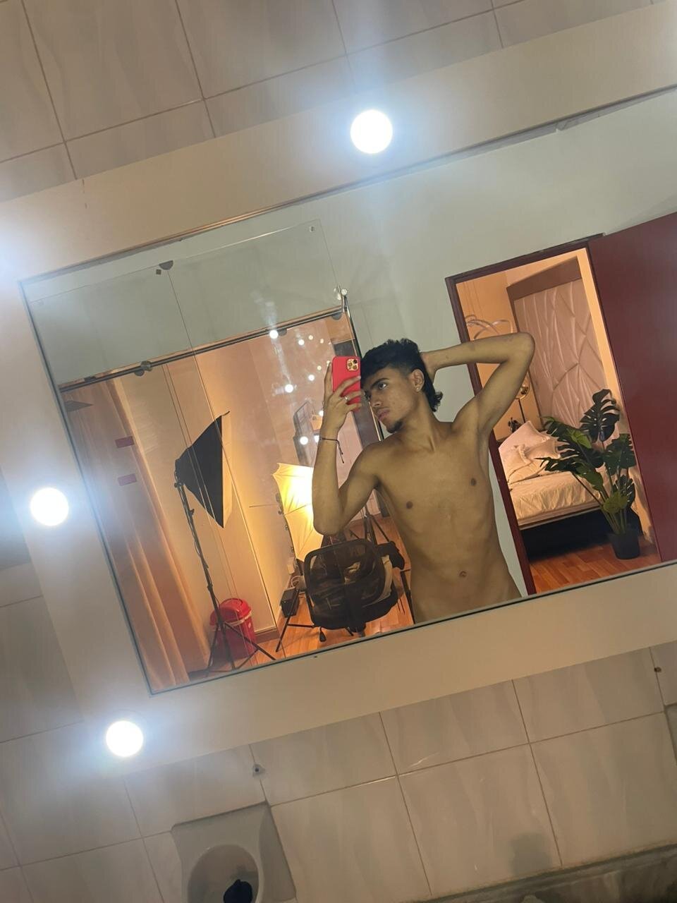 Трендове зображення  930 alexandro_castillo