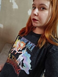 ShemikaCarvin Public  2. fénykép