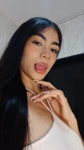 good night loves...❤️‍🔥🍒🔥🍑 de Cameron_Hearts  2 photos