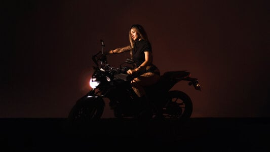 Arianavilladaのur biker🔥の 2枚の写真