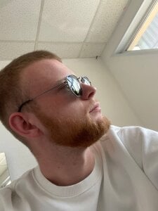 Adam de Adam_ice  4 photos