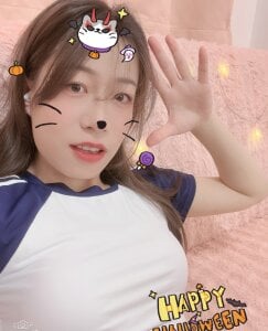 xiaomaoyouyouの小猫悠悠变装学生妹の枚の写真