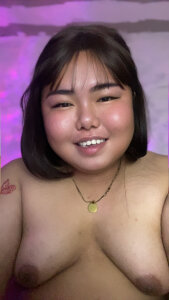 Public de RebecaThompson_  3 Imagens